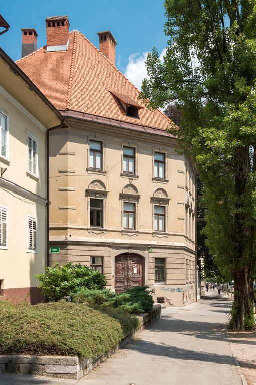 Apartments Vega Ljubljana Exterior photo